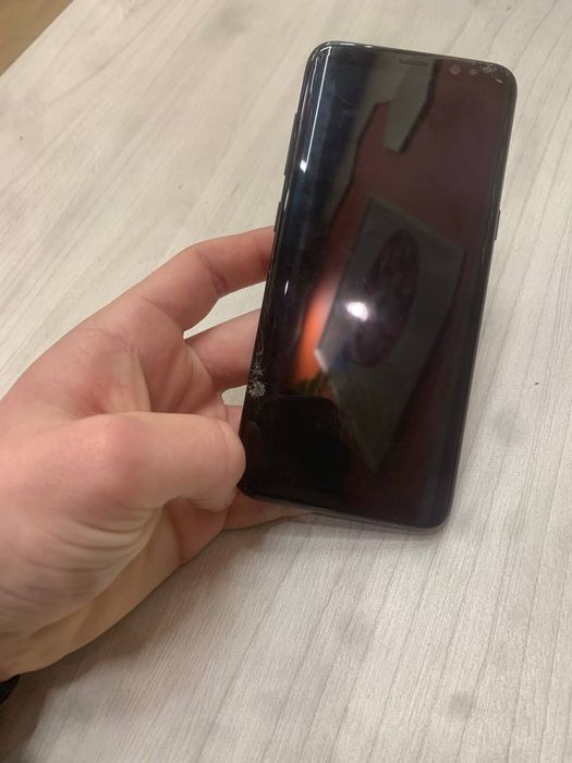 продам самсунг с8 на 64гб