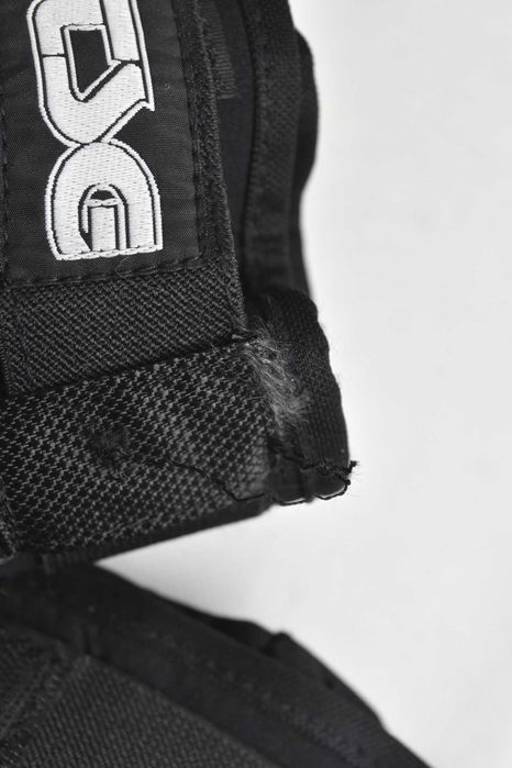 NIEUŻYWANE ochraniacze kolan TSG knee pads kevlar ! L !