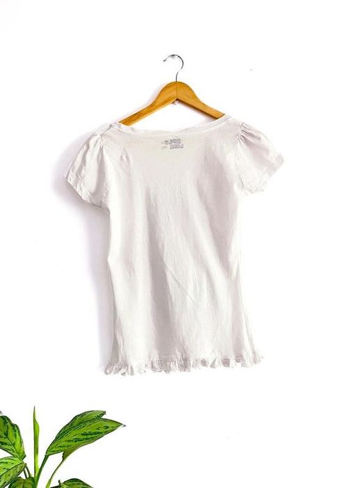 T-shirt Feminina "Peace & Love"  Nova