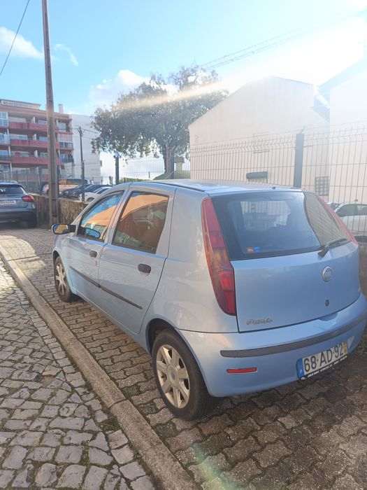 Fiat Punto 1.3 MultiJet 2005 Diesel em bom estado