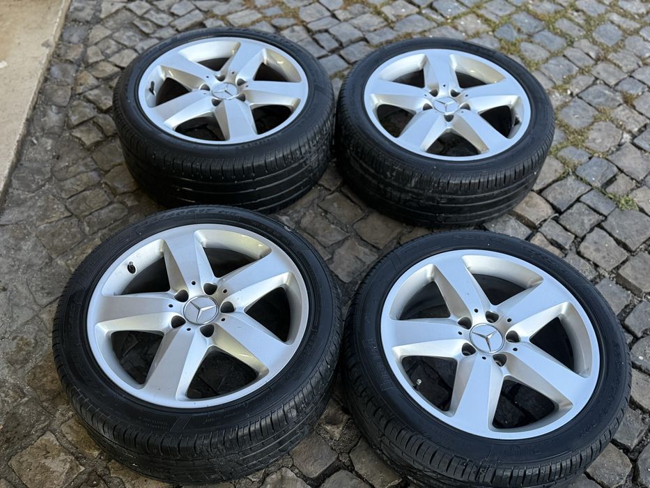 Jantes Mercedes-Benz  17 Pneus Pirelli P-Zero