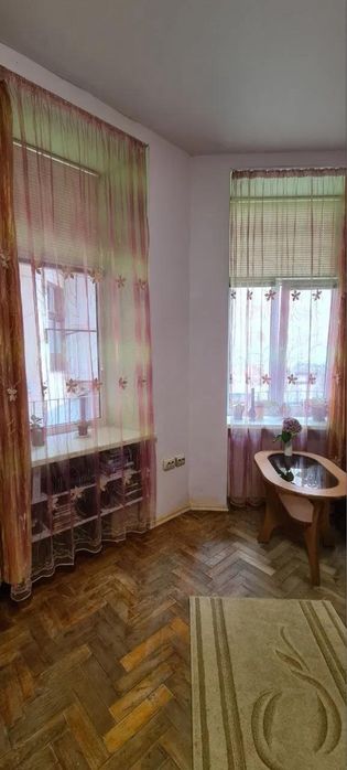 Продаж 1 кімн.квартира  27.10 м² 1/3 ц. вул.Клепарівська  75000$