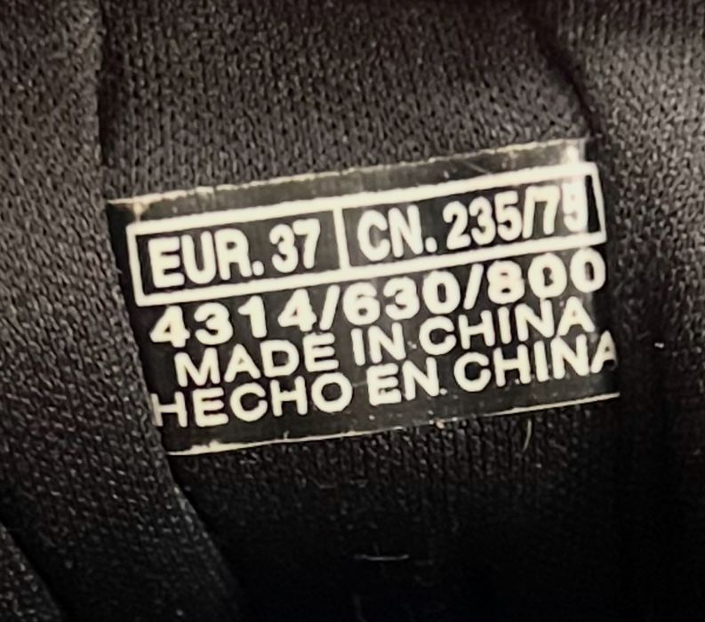 Спортивні кросівки Zara з повітряною камерою оригінал, розмір 37