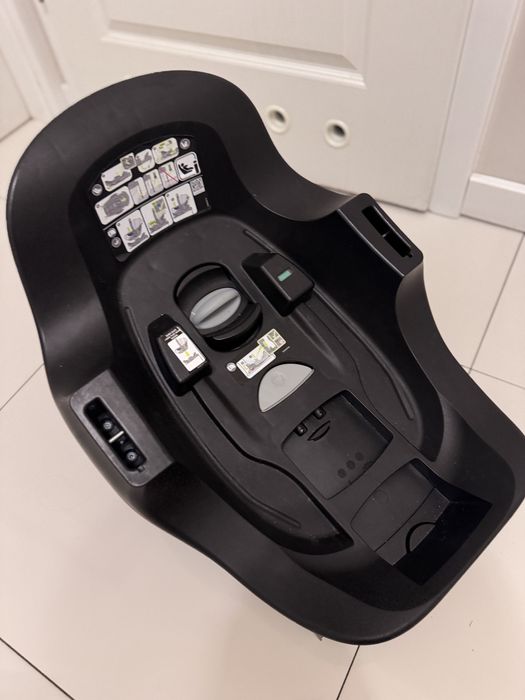 Fotelik+ Baza isofix jak nowy!