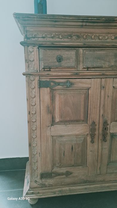 Móvel antigo para restauro