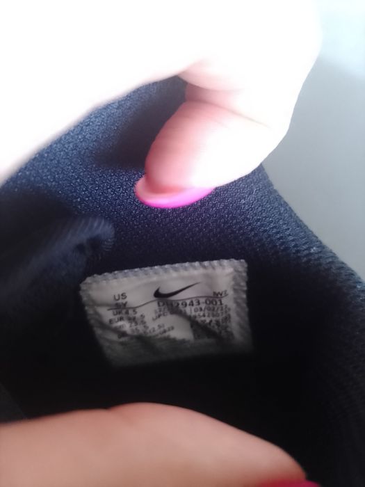 Продам оригінальні шкіряні черевики Nike air розмір 37,5