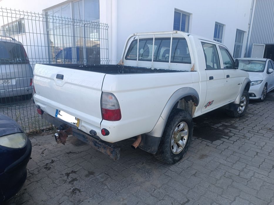 Mitsubishi L200 — fotografia 2