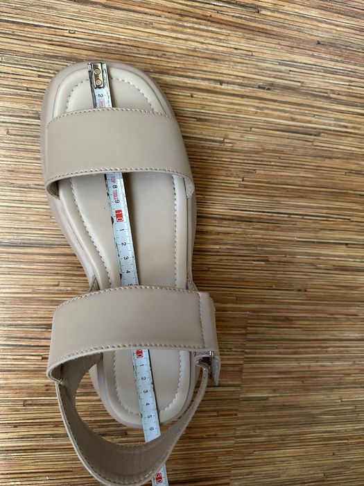 Шкіряні жіночі босоніжки