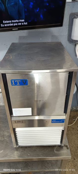 Máquina de gelo industrial ITV Q20C