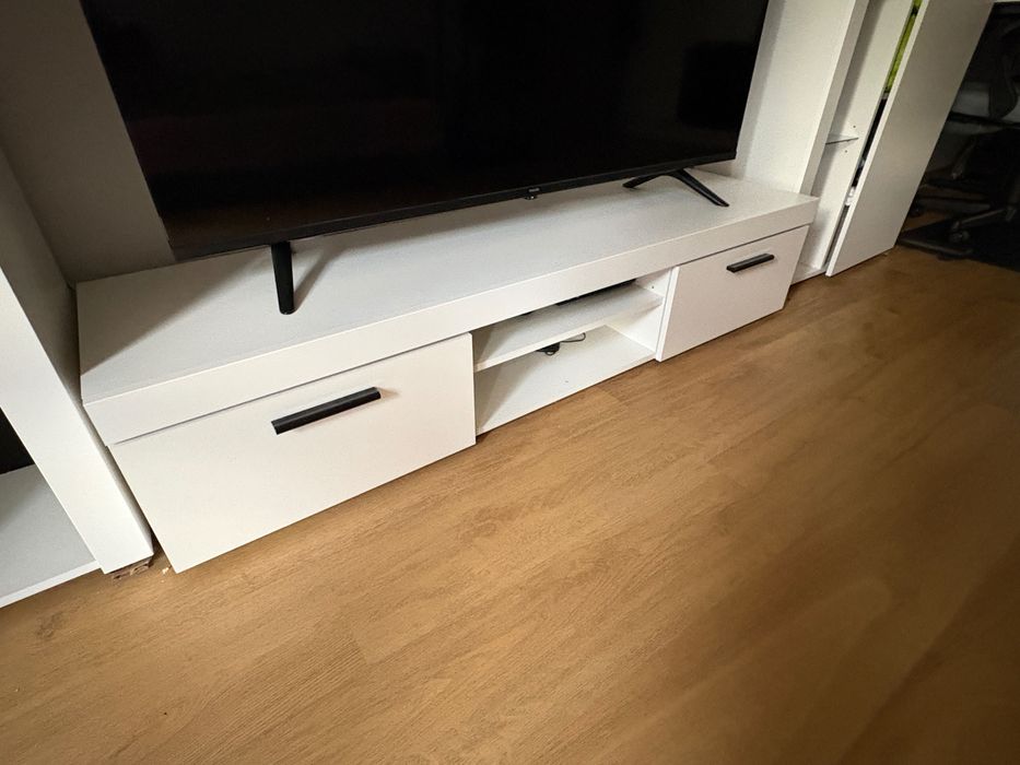 Regały do salonu