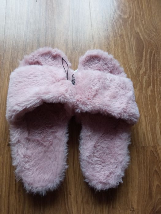 Nowe klapki damskie
