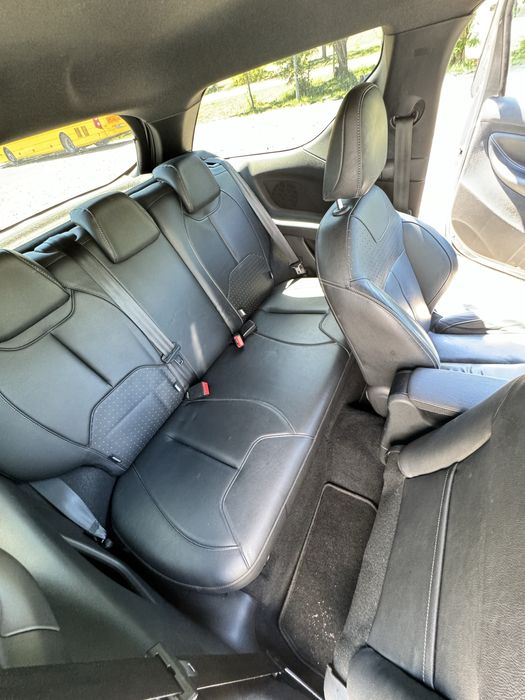 DS3 PureTech 1.2 EAT6 (estofos em pele)