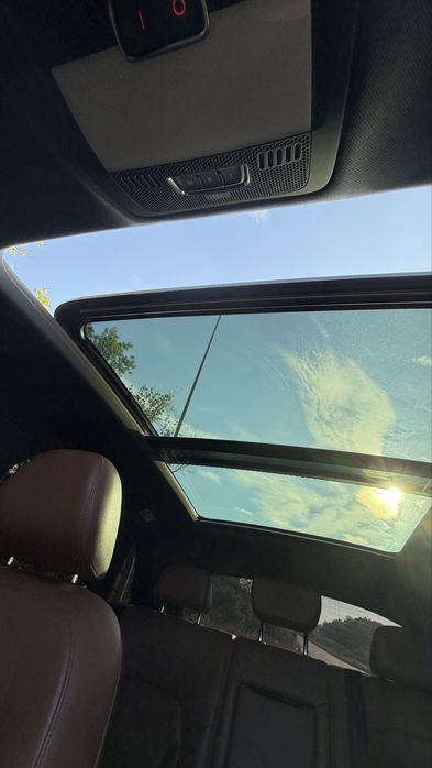 Продам Audi Q5 2012