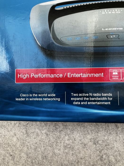 Cisco Linksys Simultaneous Dual-Band Wireless-N Gigabit Router64552399629313122