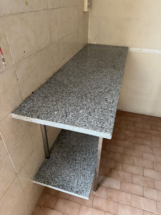 Bancada de pedra em granito- pedras salgadas.