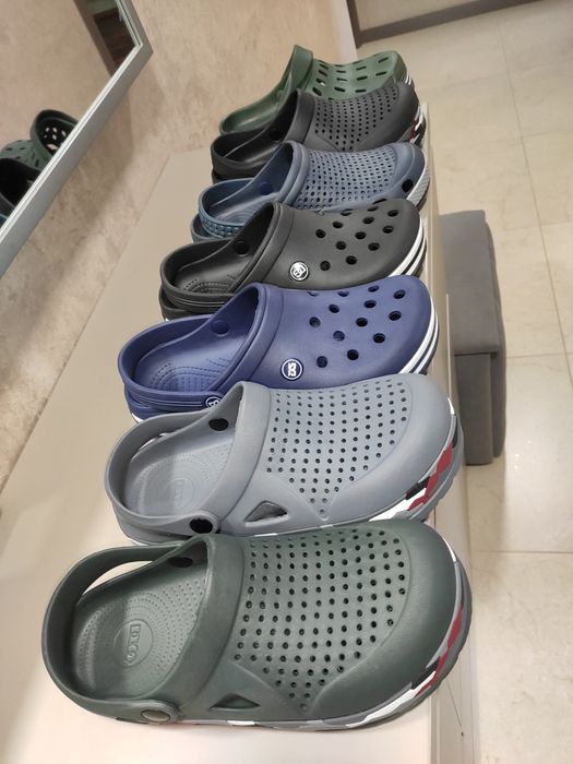 Кроксы мужские, разные модели и цвета