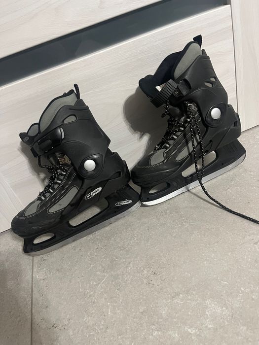 Łyżwy hokejowe 40E