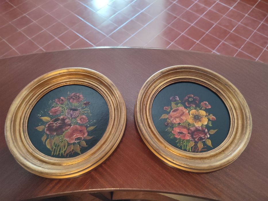Conjunto de 2 quadros redondos