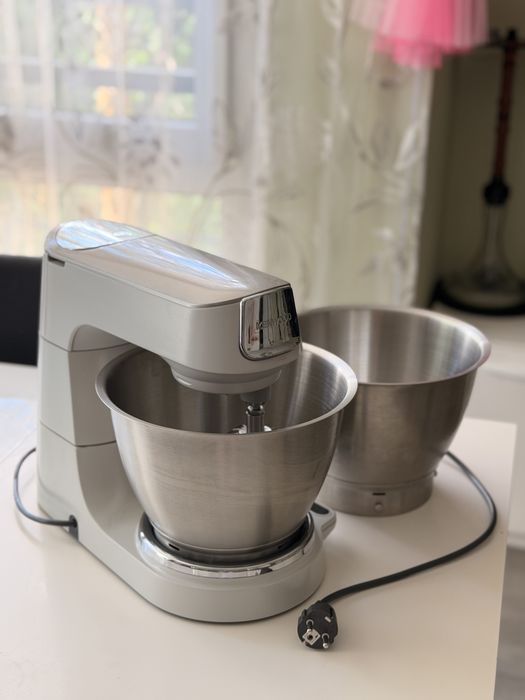 Професійна кухонна машина KENWOOD Titanium Chef Baker з 2-мя чашами