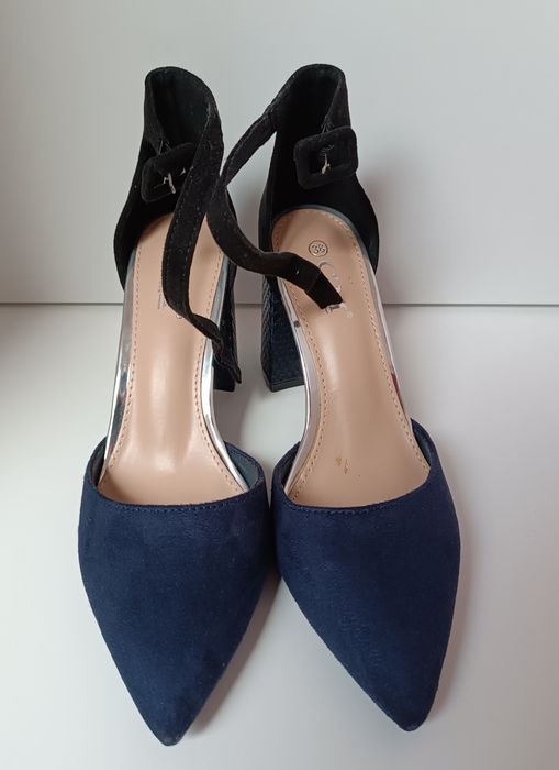 Buty na obcasie granatowo-czarne rozmiar 38