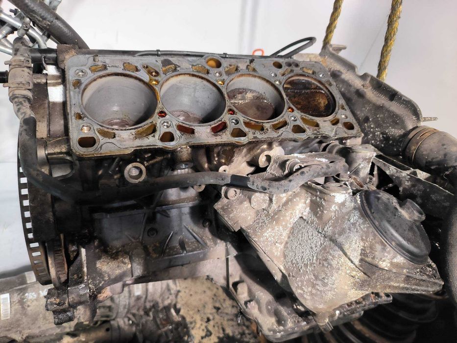 AUDI A8 D3 L 4,2 QUATTRO 2006r. Silnik dół