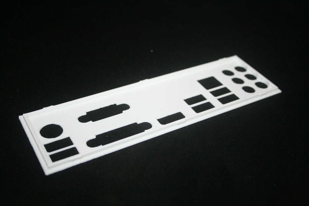 Заглушки для материнських плат I/O Shields