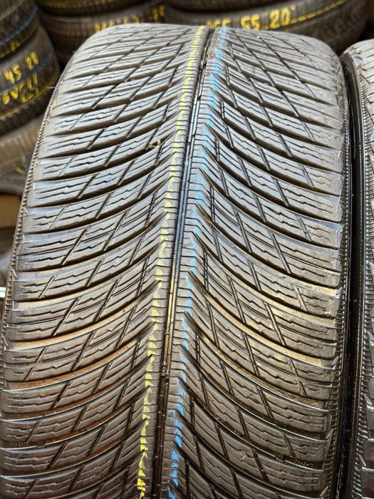 Шины БУ 245 35 R 20 Michelin Pilot Alpin 5 NaO Зимний комплект