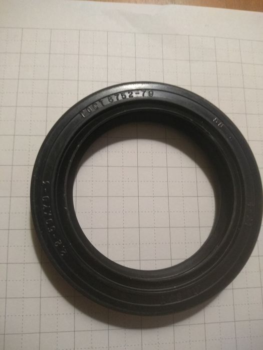 Сальник, манжета армированная