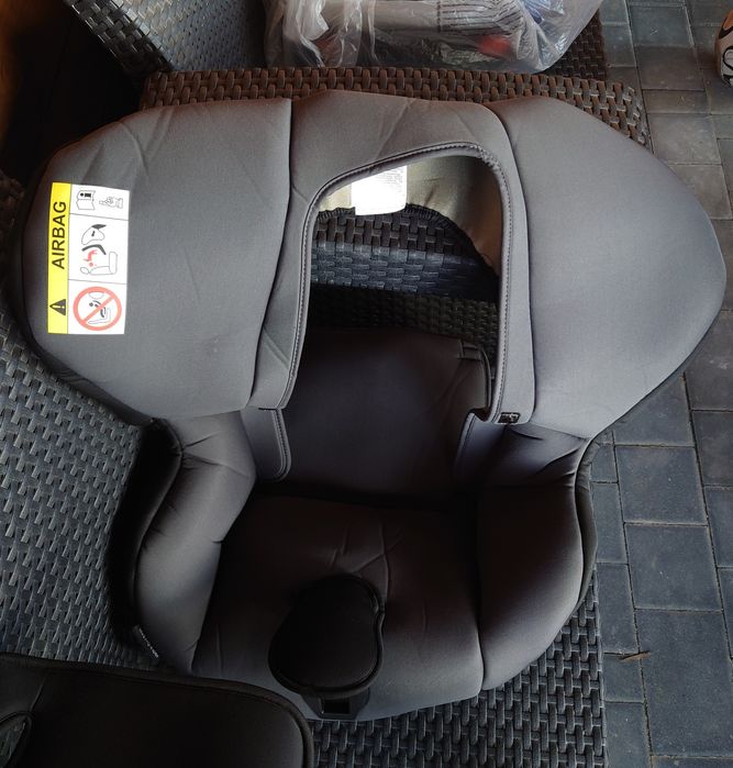 Fotelik Britax Romer Max Way Plus 9-25 kg tyłem do kierunku jazdy