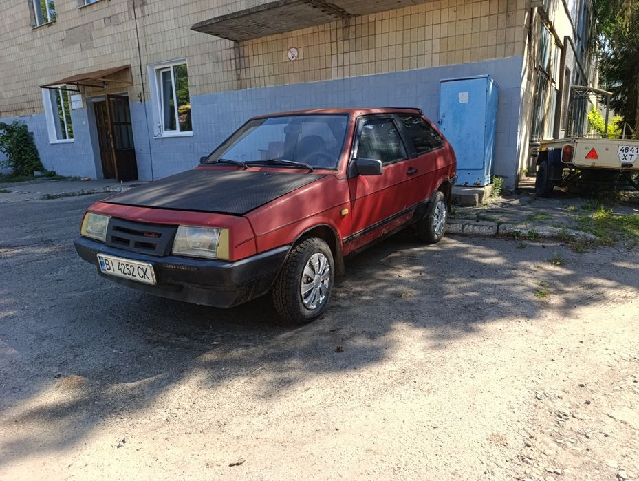 Продам червоний ваз 2108