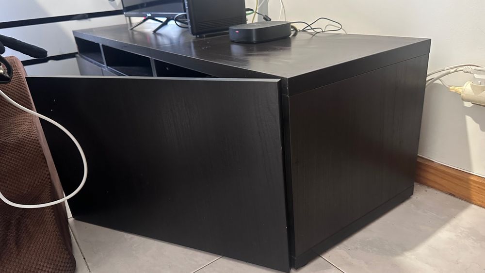 Estante rack para tv preto