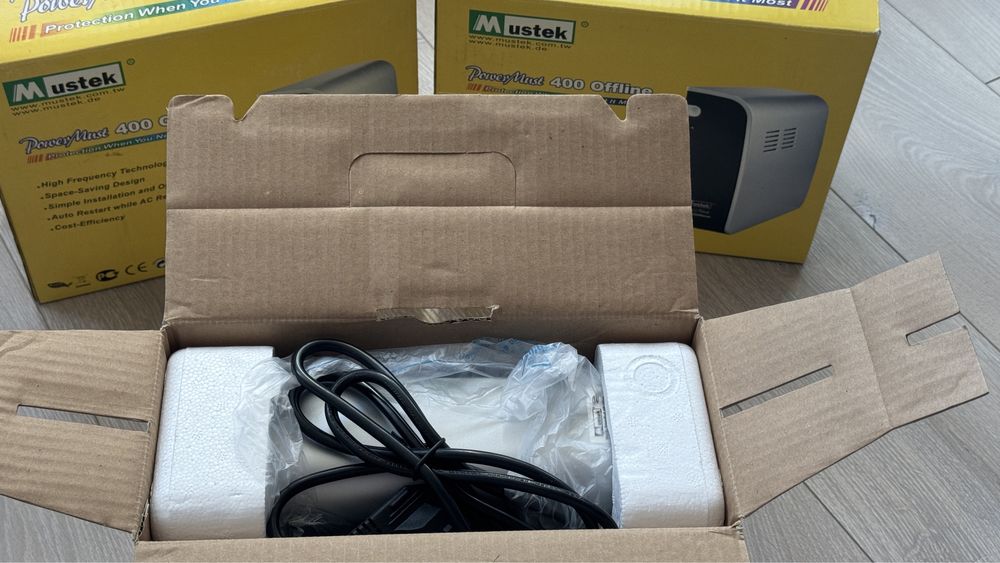 Джерело безперебійного живлення Mustek PowerMust 400,UPS безперебійник
