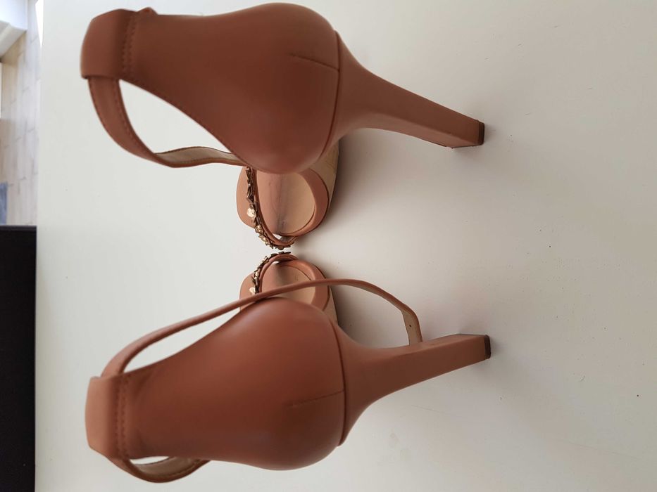 Sandały damskie ALDO 39