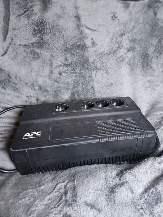 Безперебійник APC 650VA/375W