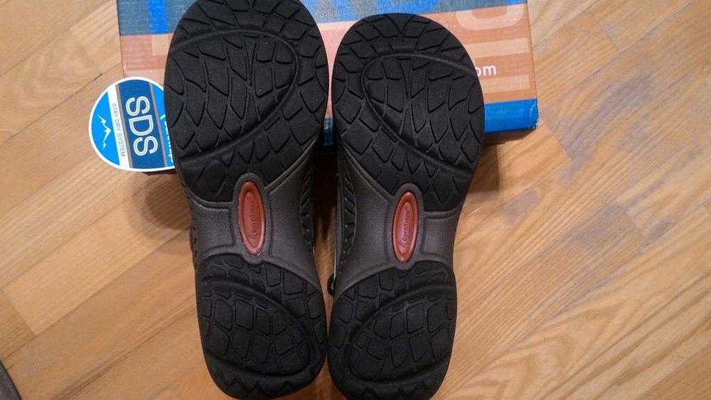 имові черевики, ботинки BareTraps р. us6,5/36-36,5/23,5см. Нові