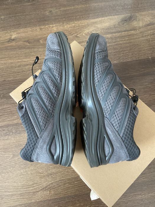 Кросівки тактичні- трекінгові Lowa