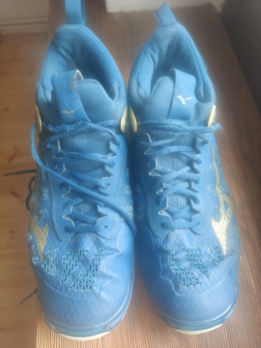 Mizuno wave Momentum buty do siatkówki