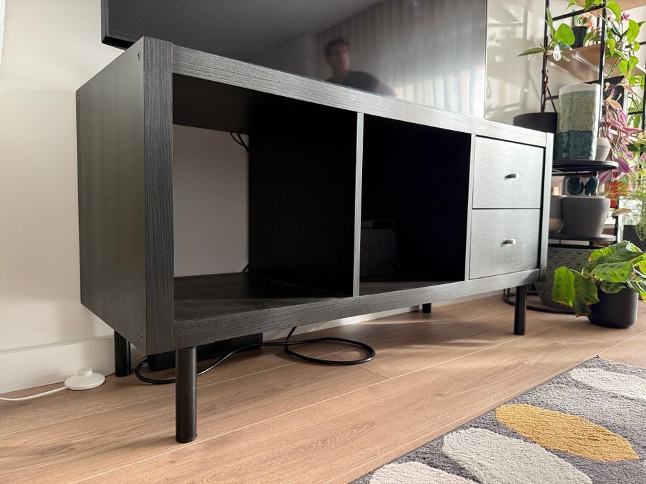 Móvel/estante com arrumação IKEA