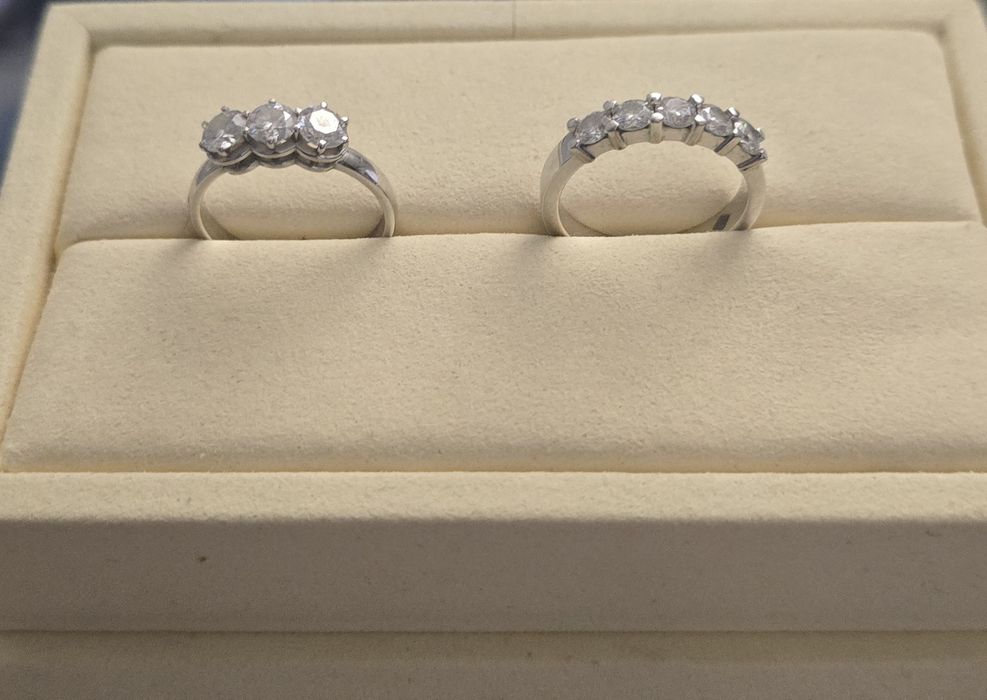 Золота каблучка  Damiani
