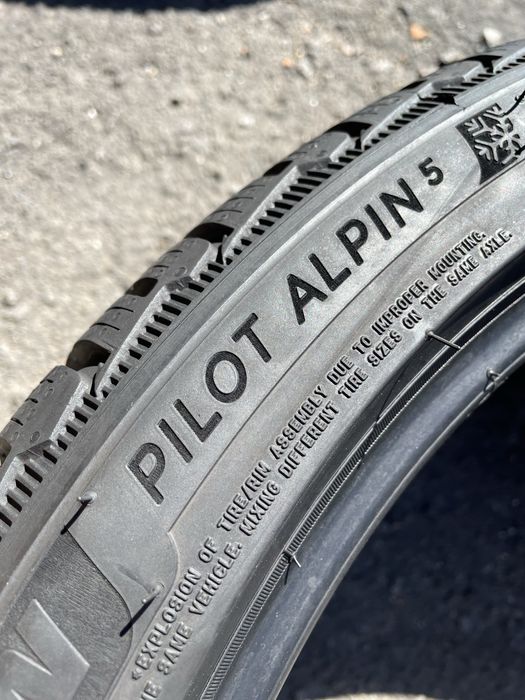 275/35 R19 Michelin Pilot Alpin 5 / 2шт./ зима