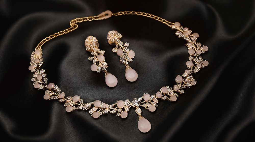 Conjunto Colar e Brincos Estilo Festa / Noiva (Tom Rosa Elegante) - €8