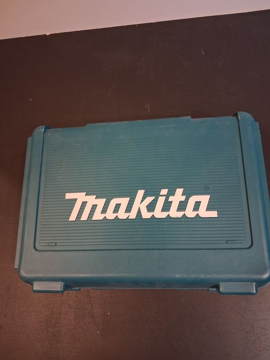 Skrzynka  na wkrętarkę Makita  nowa.