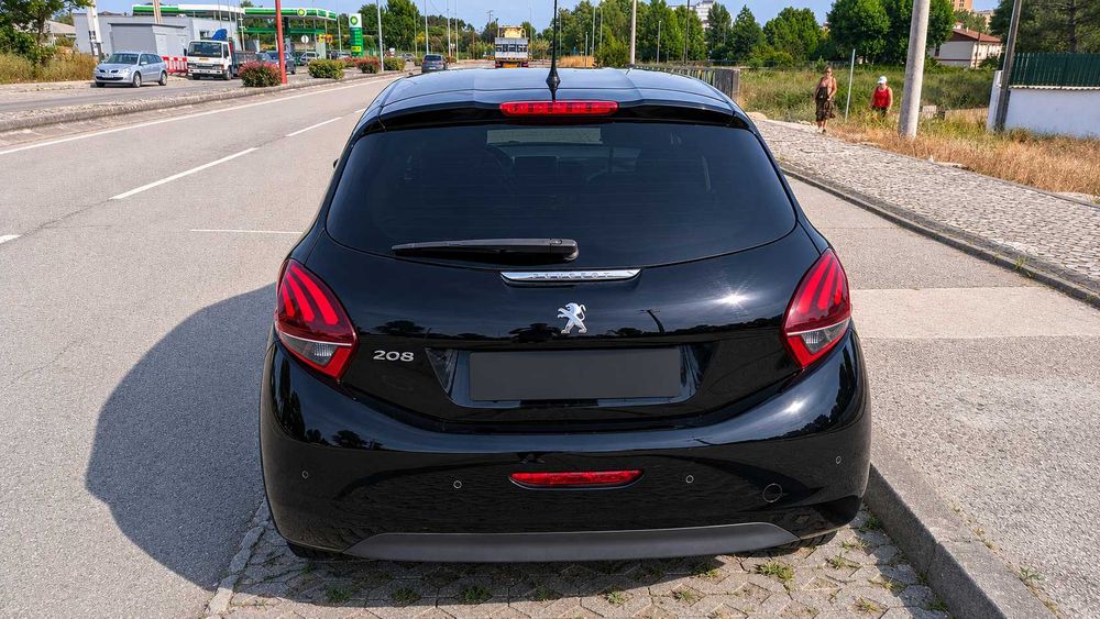 Peugeot 208 1.6 BlueHDi Style Edition