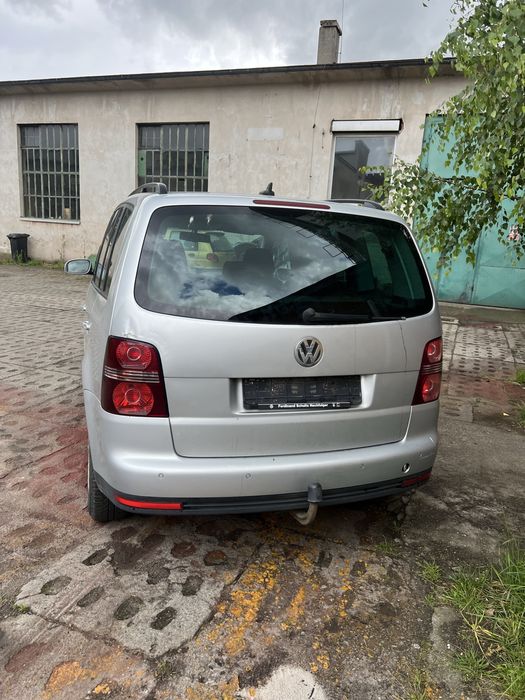 Volkswagen Touran 1.9 TDI 7 osobowy manual 2007 lift hak