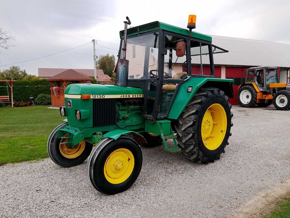 John Deere 2130,2250