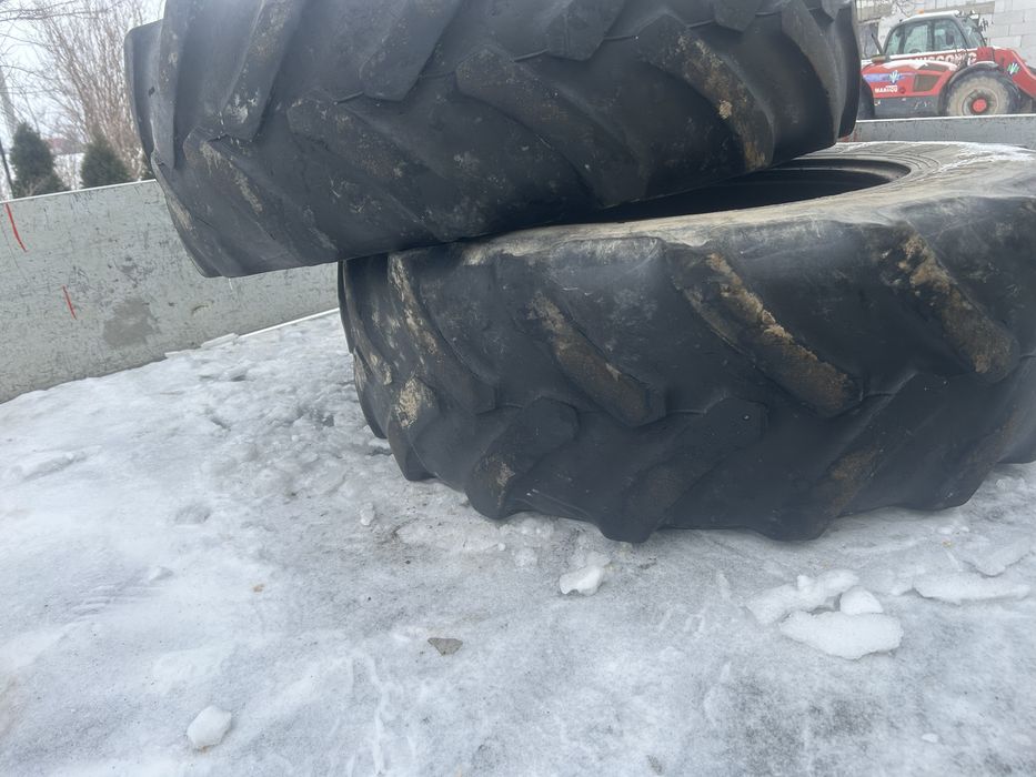 Używane Opony 13,6R24