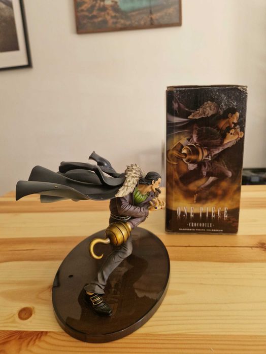 Crocodile SCultures Figure Colosseum II - One Piece
