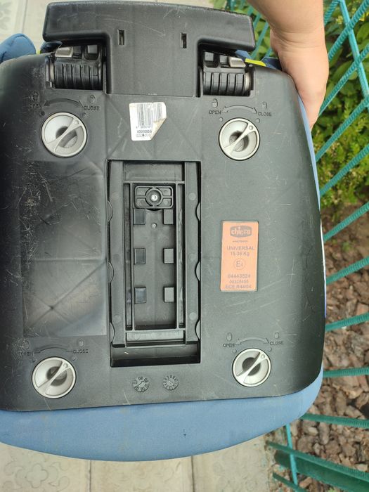 Автокрісло Chicco 9-36кг