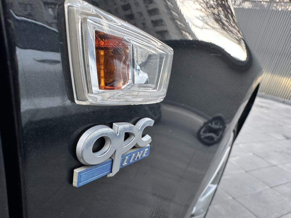 Продам автомобіль Opel Insignia