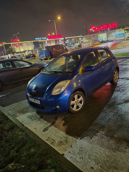 Toyota Yaris Sprzedam Toyotę Yaris II z gazem LPG